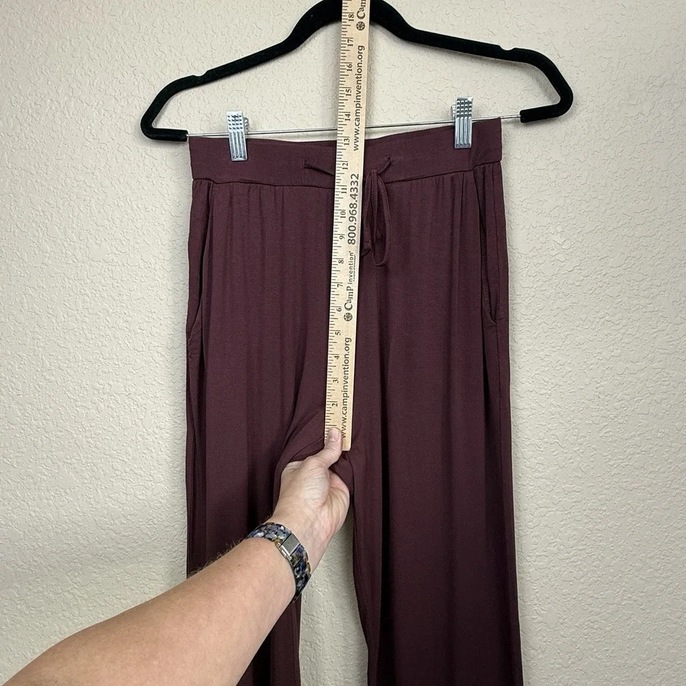 Cozy Earth Womens Bamboo Viscose Pajama Set Maroon Button Front Pockets Soft XS
